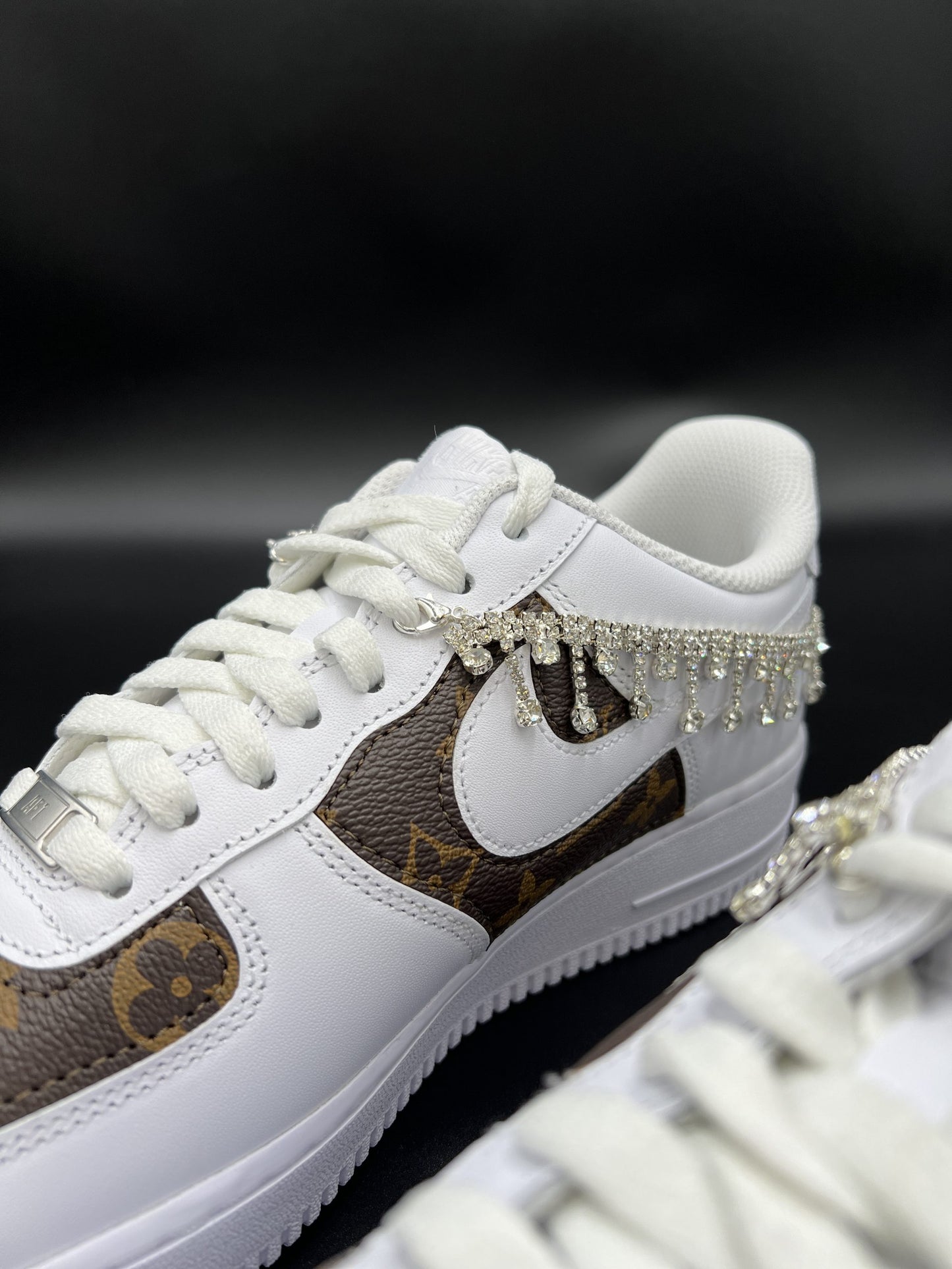 Nike Air Force 1 x special edition LV