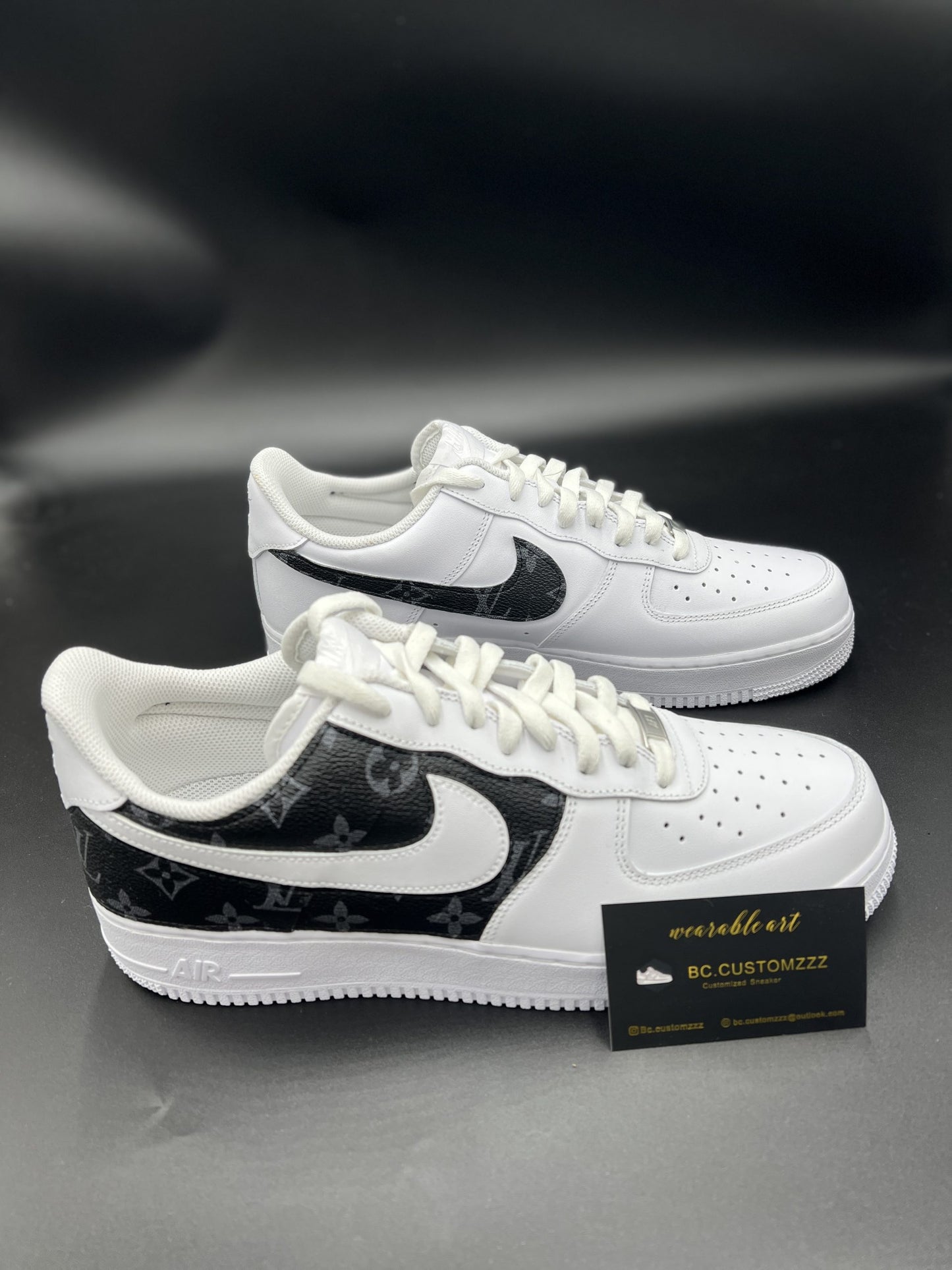 Nike Air Force 1 x outside/swoosh grey on black LV