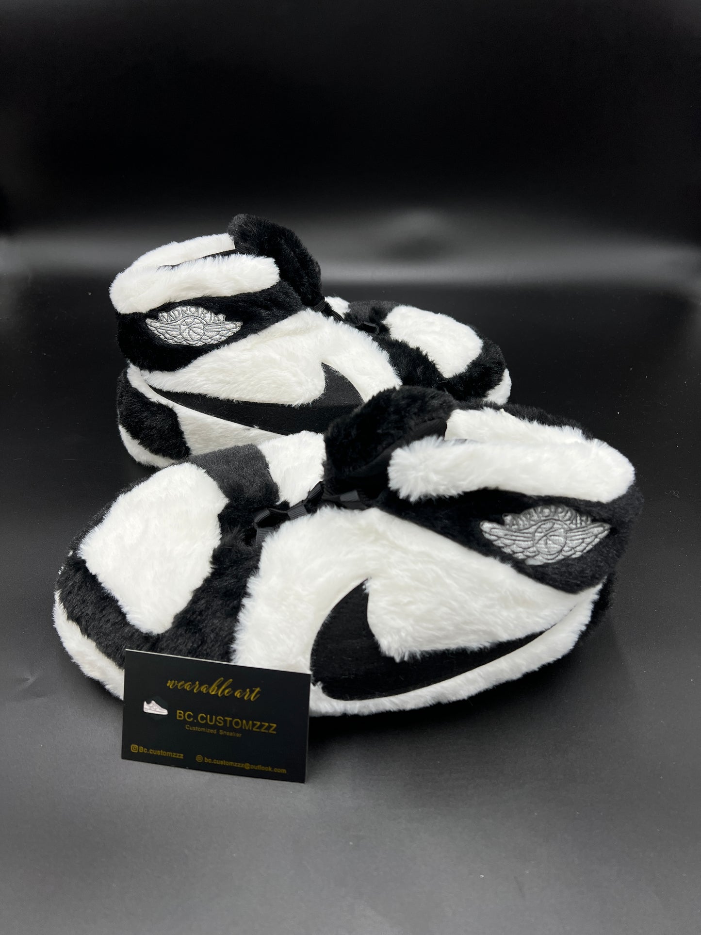 House Slipper | Black