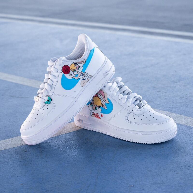 Nike Air Force 1 x Looney Tunes