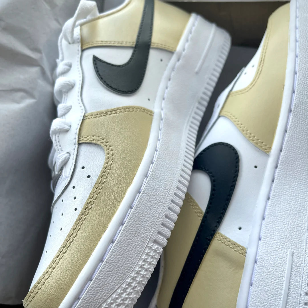 Nike Air Force 1 x Honey Drop