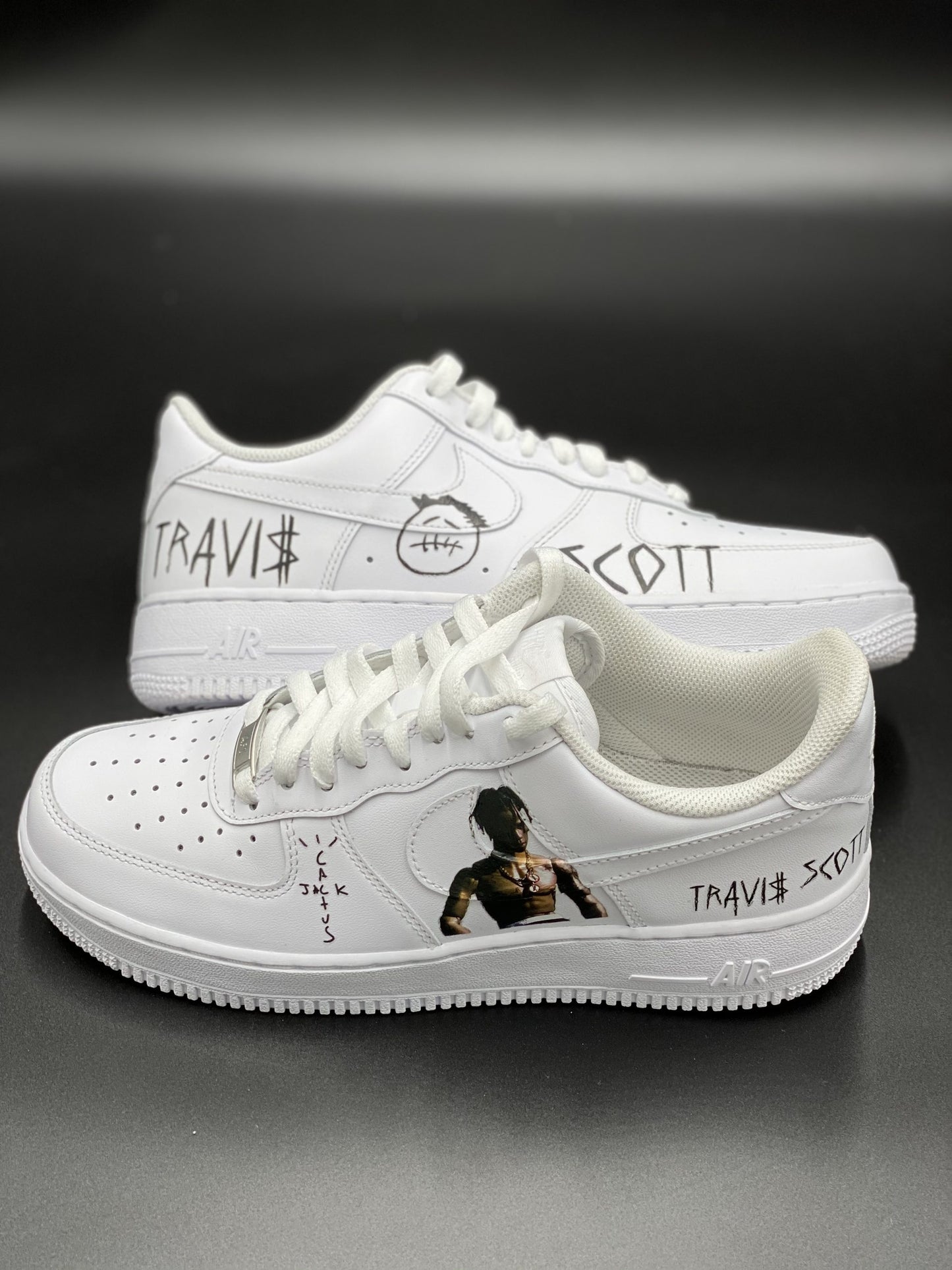 Nike air force 1 x “TRAVIS SCOTT”