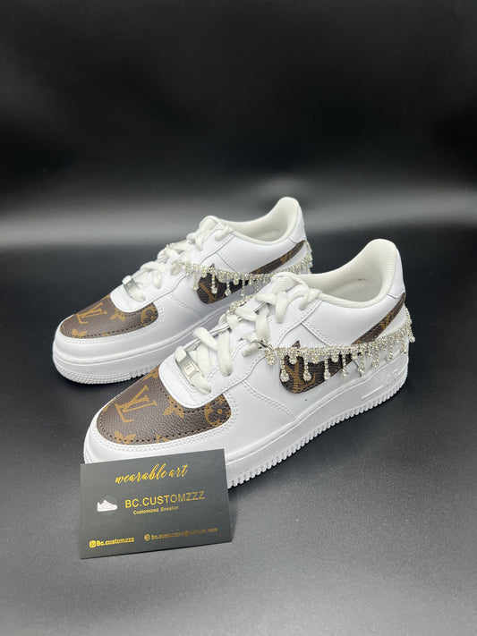 Nike Air Force 1 x special swoosh LV