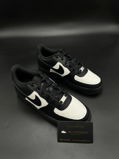 Black Nike air force 1 x white LV