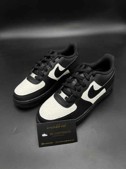 Black Nike air force 1 x white LV
