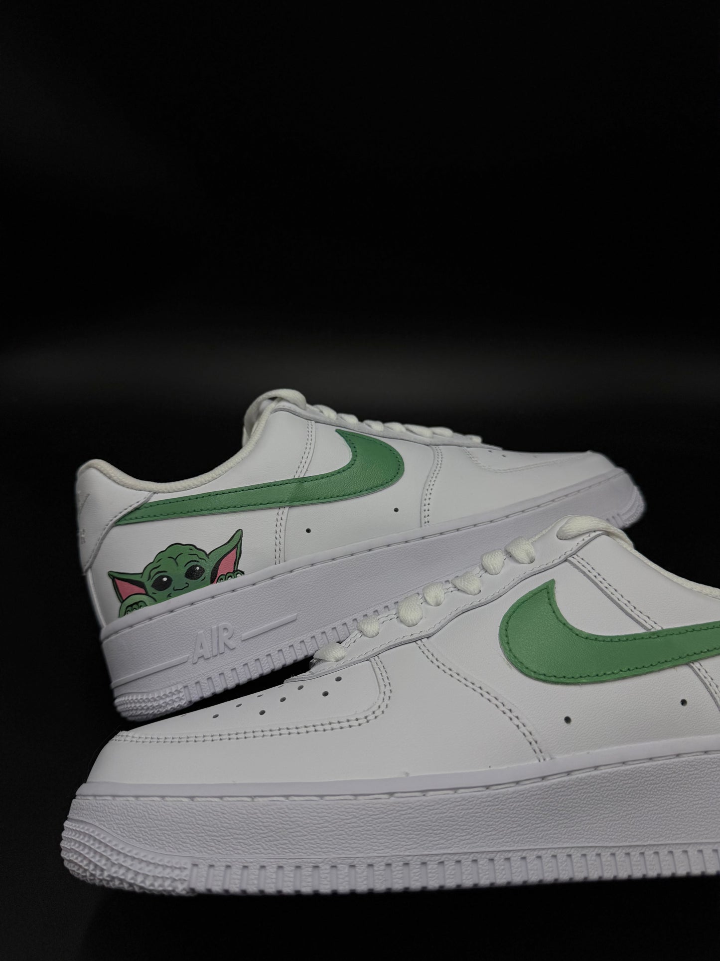 Nike Air Force 1 x Yoda Edition