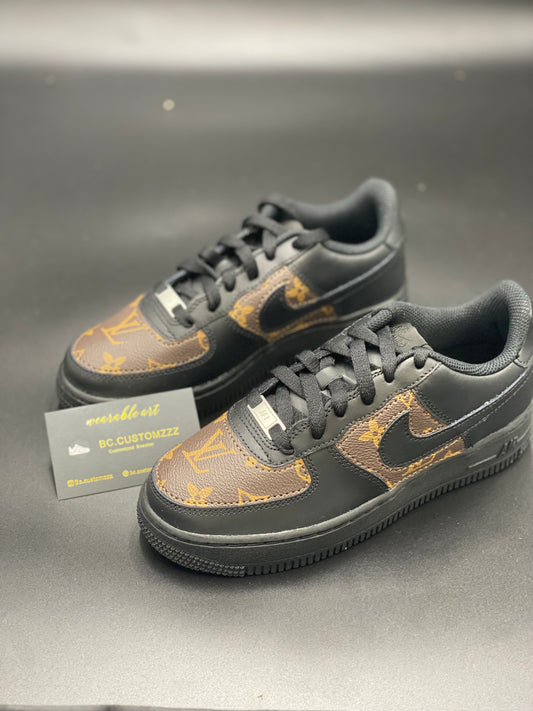 Black Nike Air Force 1 x strd brown LV